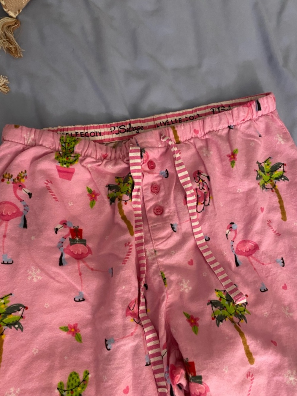 NWOT P.J. Salvage Flannel Pajamas Pink Flamingo & Palm Tree Pajama Set medium - Picture 6 of 9